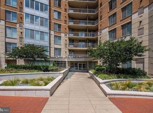555 Massachusetts Ave NW APT 105, Washington, DC 20001
