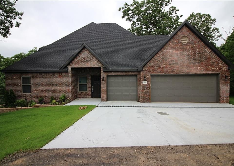 1st image of 10 Cresswell Dr
