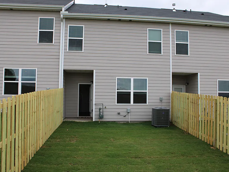 784 Grovebury Ct — Photo 17
