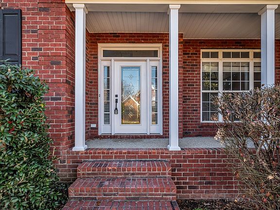 3rd image of 5504 Brookshire Dr
