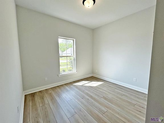 3rd image of 39444 Fairhope Dr