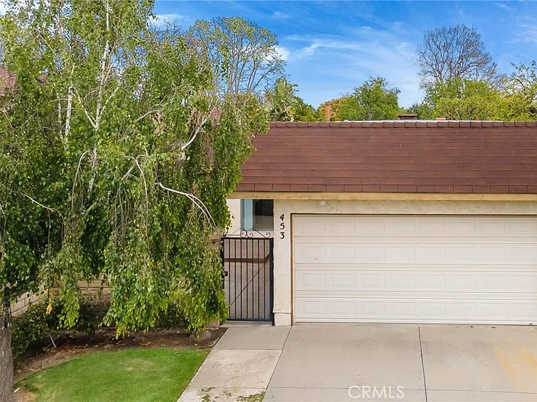 453 Baja Ct — Photo 1