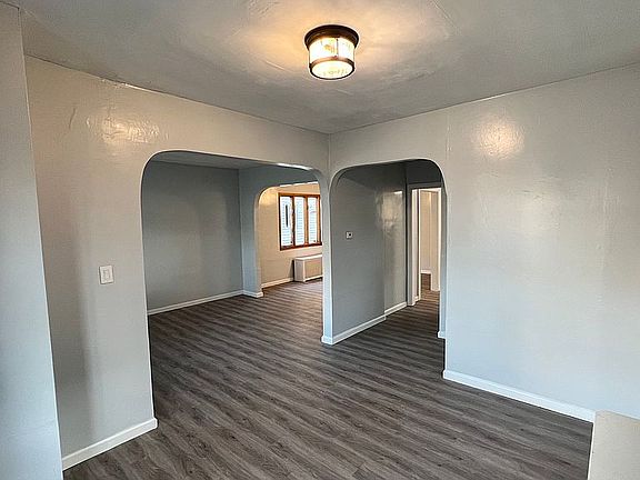 Lower foyer