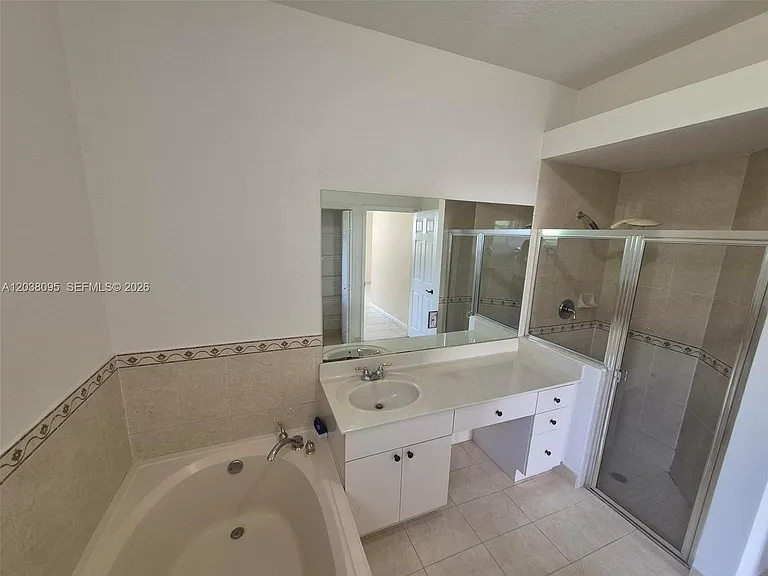 5033 SW 134th Ave — Photo 13