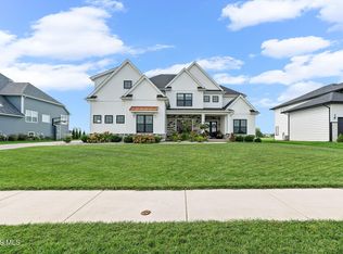 109 Old Dover Rd, Perrysburg, OH 43551