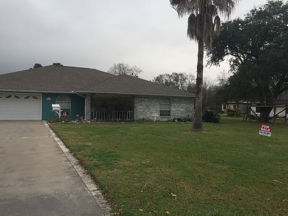 1st image of 1015 S 29th St