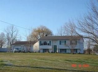 16671 Peters Rd, Middlefield, OH 44062