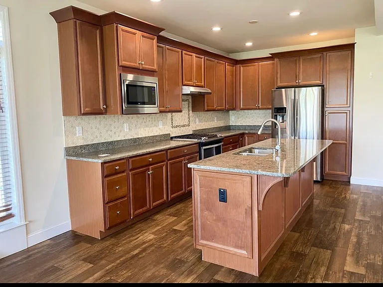 3256 Mission Hill Rd — Photo 5