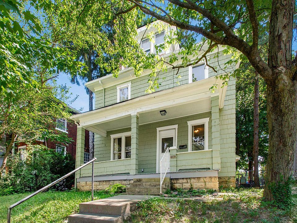 1st image of 2082 N 4th St