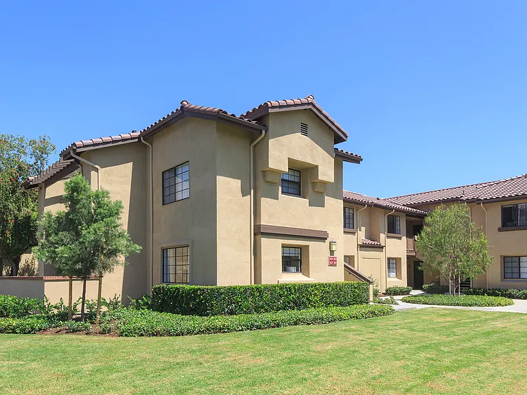 Rancho Alisal Apartment Homes — Photo 12
