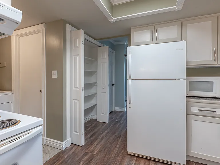 3907 W Rockwood Way — Photo 9