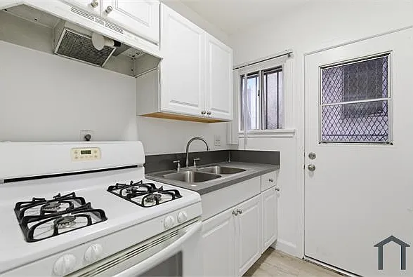 1428 S Bonnie Brae St — Photo 4
