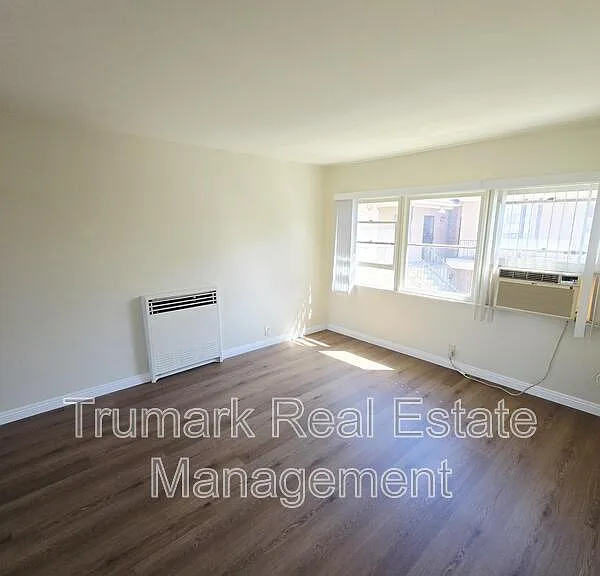 919 N Glendale Ave #12 — Photo 4