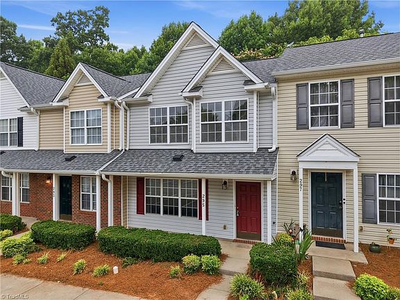 2nd image of 295 Malamute Ln