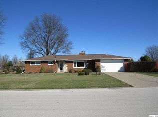 1425 Gayla Dr, Quincy, IL 62305