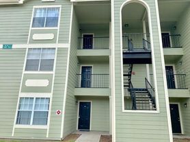 2550 N Alafaya Trl