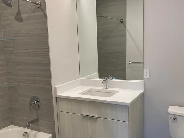 209 Oakdene Place image 5 of 8