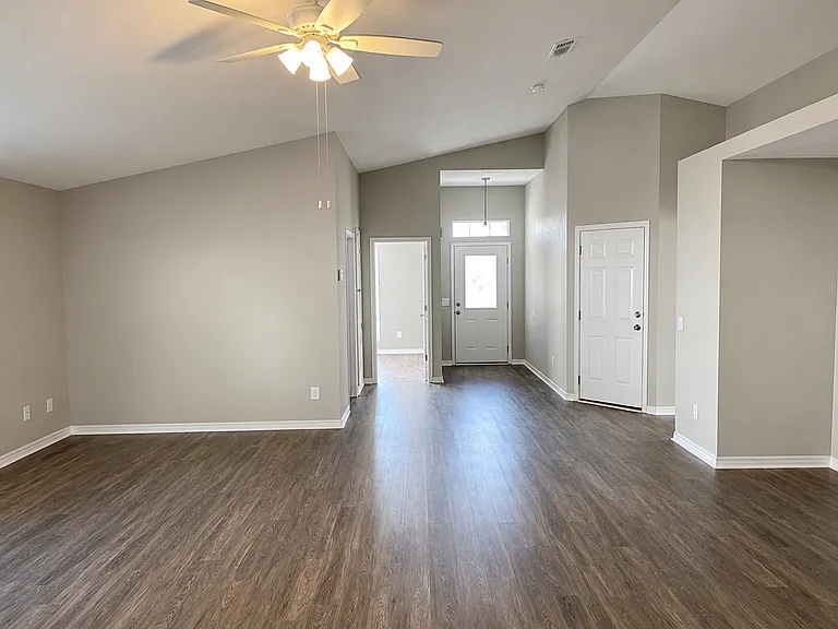 124 Sandstone Trl — Photo 15