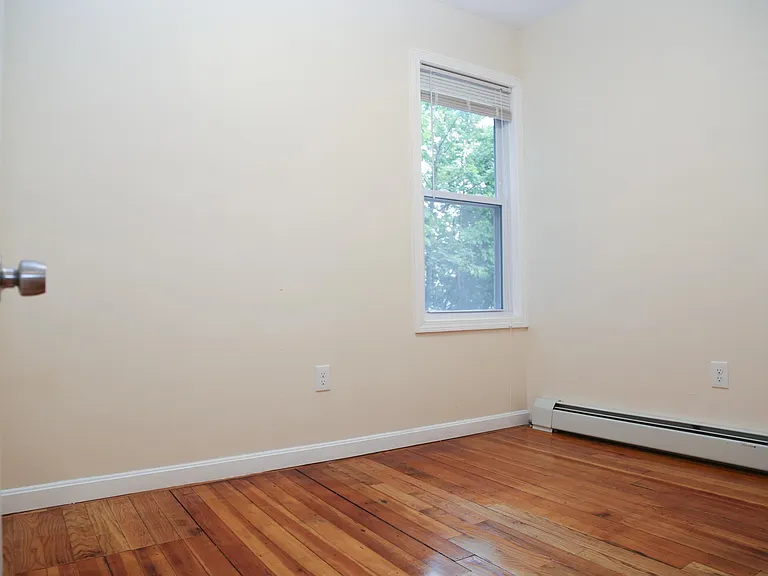 54 Bennett St #3 — Photo 20