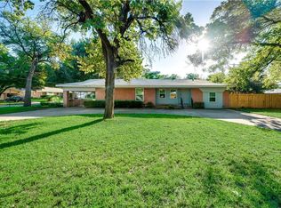 1900 S Fielder Rd, Arlington, TX 76013