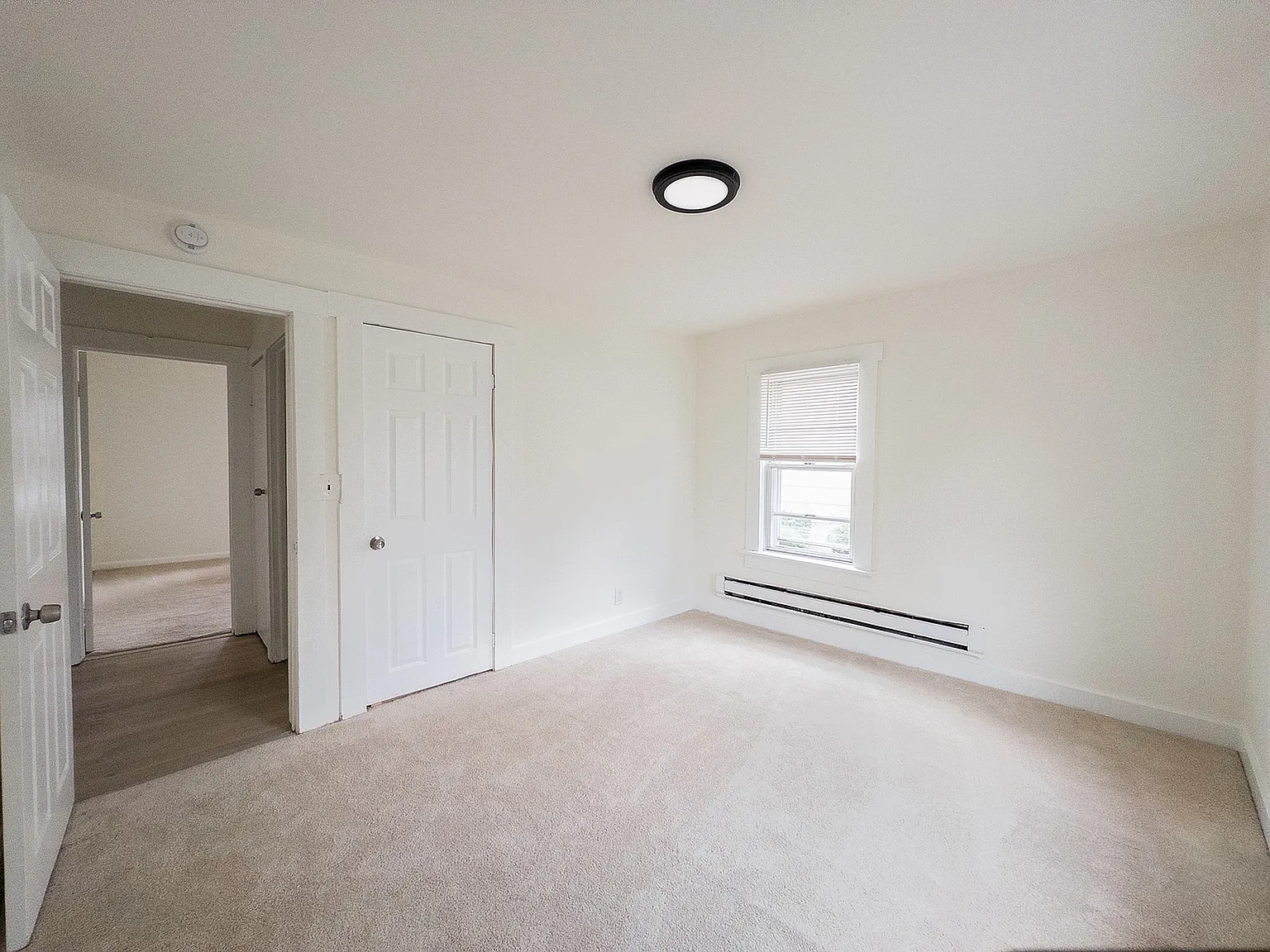 The Manor — Photo 3