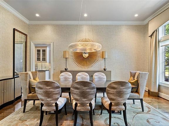 3rd image of 475 Heards Ferry Rd