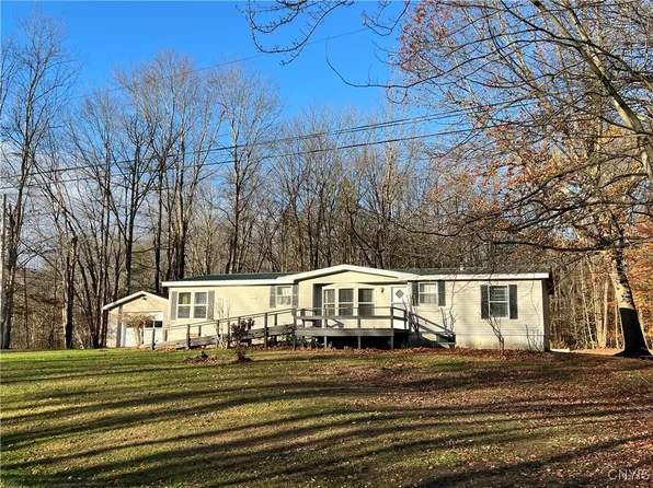 283 Fuller Rd, Central Square, NY 13036