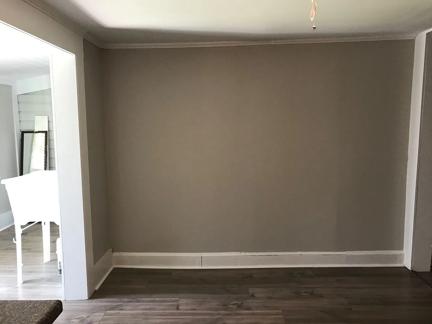 Coming Soon! Freshly Renovated 2br Single-Family Home With Modern Charm & Included Utilities! — Photo 3