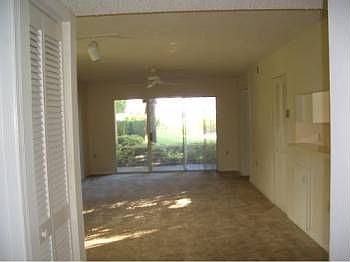 3rd image of 12101 Glenmoor Dr