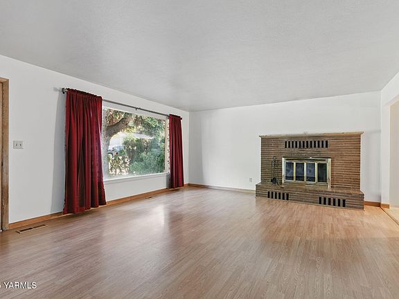 5th image of 212 N 28th Ave
