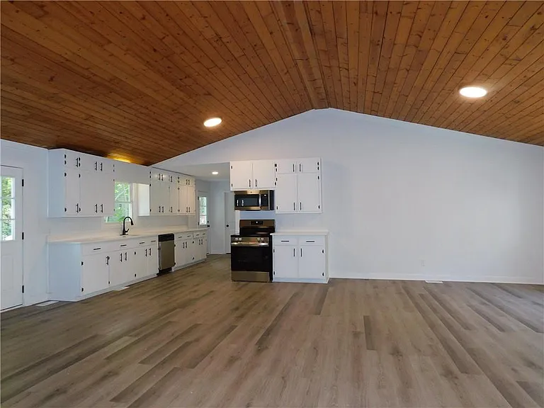 183 Laurel Heights Dr — Photo 17