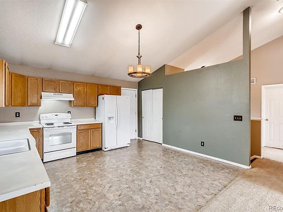 5th image of 224 W 116th Ave