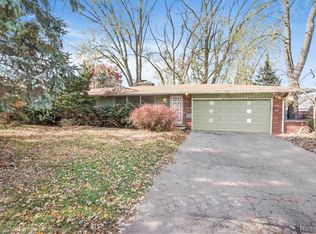 19051 Merriman Rd, Livonia, MI 48152