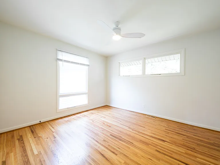 1027 31st Ave N #C — Photo 18