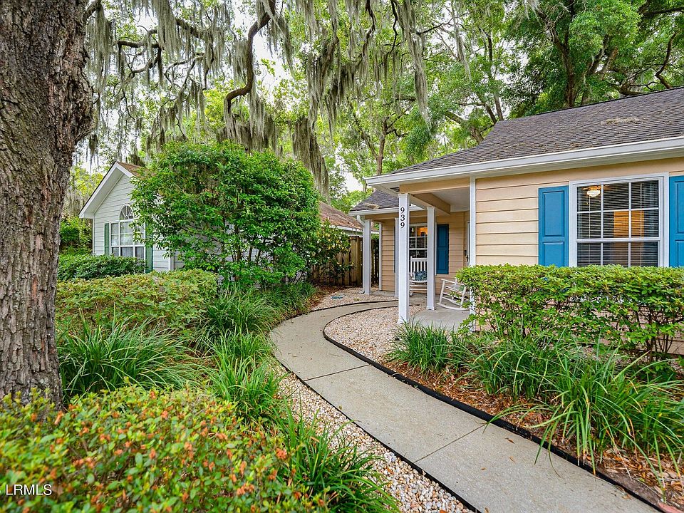 1st image of 939 Oyster Cove Road