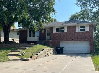 4915 S 50th St, Omaha, NE 68117