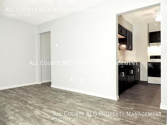4th image of 737 Center Ave APT 30