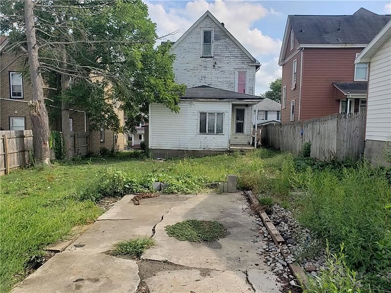 2nd image of 69 W Hallam Ave