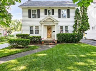 102 Pontiac Dr, Rochester, NY 14617