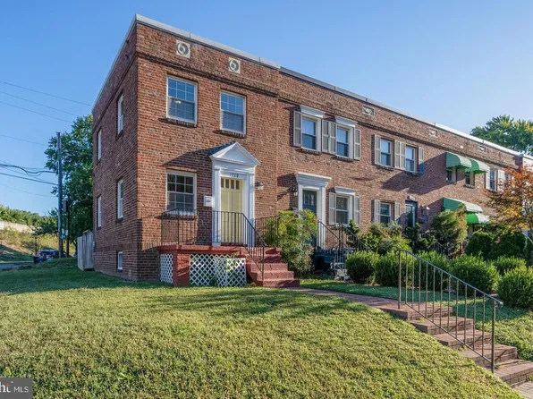 1739 Cameron St, Alexandria, VA 22314