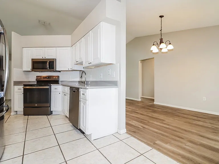 8403 Yearling Ln — Photo 9