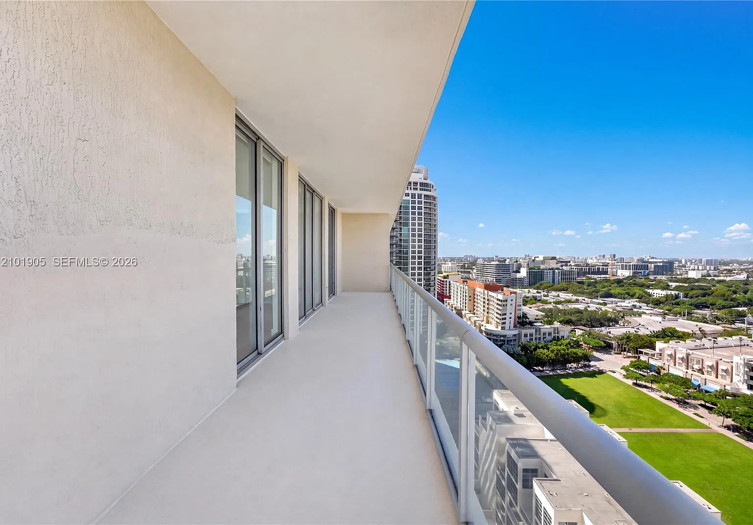 Two Midtown Miami Condo — Photo 3