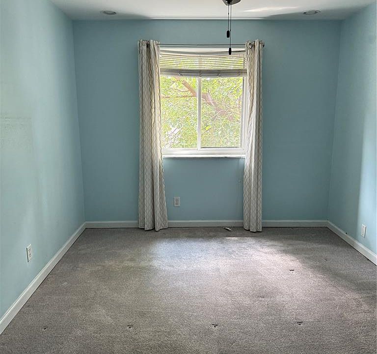 1st image of 4355 Maryland Ave APT 125