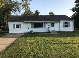 315 E Chestnut St, Odessa, MO 64076