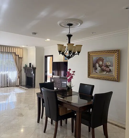 125 N Gale Dr #204 — Photo 4