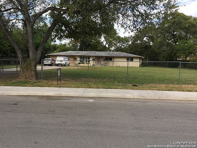 1st image of 255 W Dickson Ave