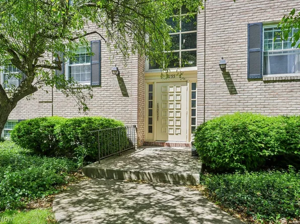 1155 Charter Oak Ln APT 307, Westlake, OH 44145