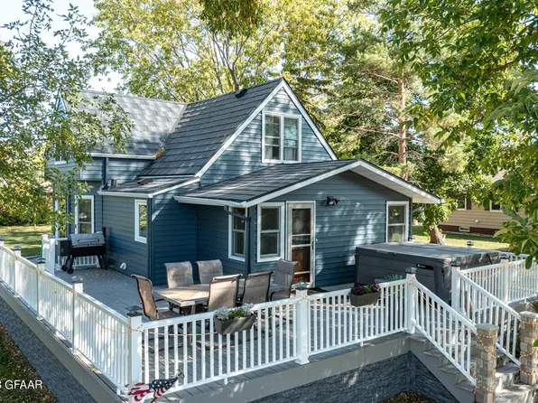 611 Searns Ave, Aneta, ND 58212