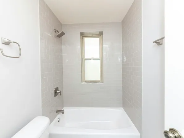 640 W Wrightwood Ave APT 408, Chicago, IL 60614