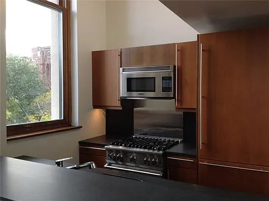 Rented by R New York | media 69